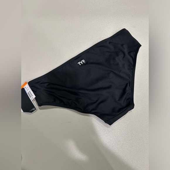 TYR Women’s 16 Solid Mid-Rise Swimsuit Bottoms Size 16 Black NWT Chlorine Proof - Picture 2 of 9